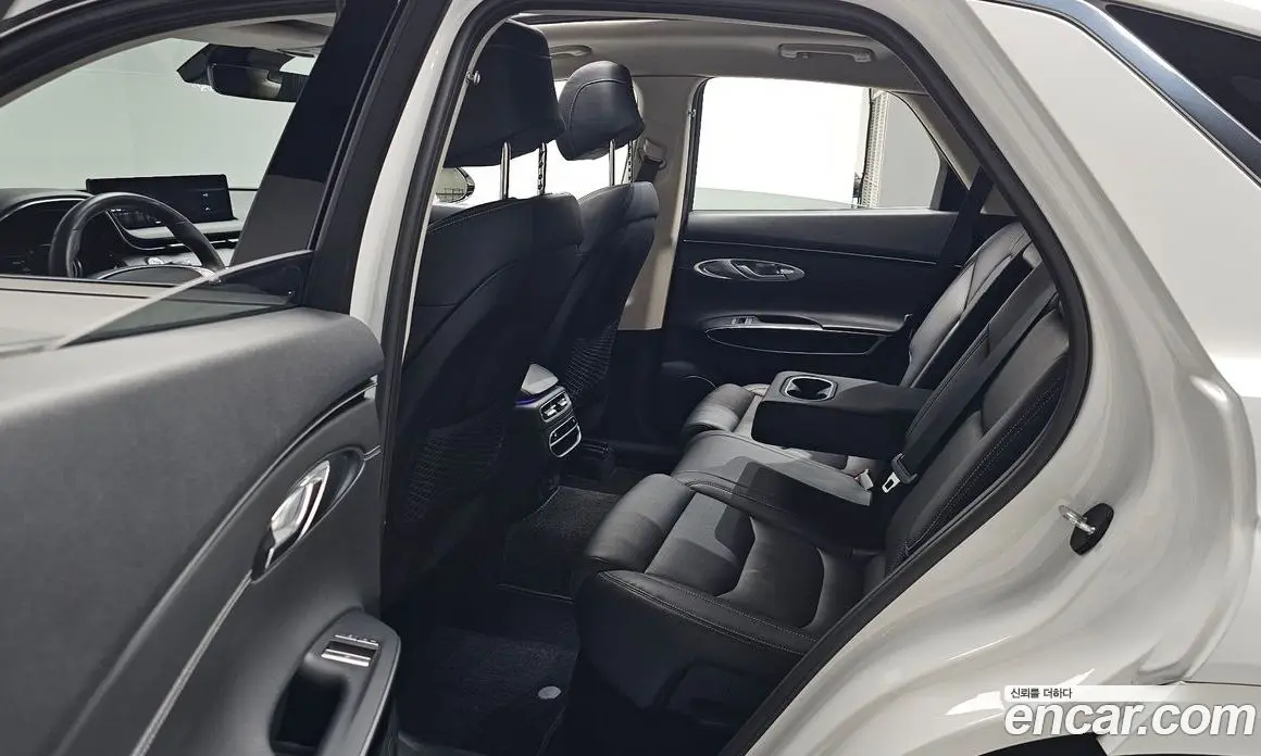 Genesis GV70 2021 2.5 автомат (гидро), фото 11