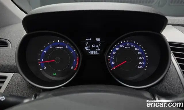 Hyundai Avante 2014 1.6 автомат (гидро), миниатюра 11