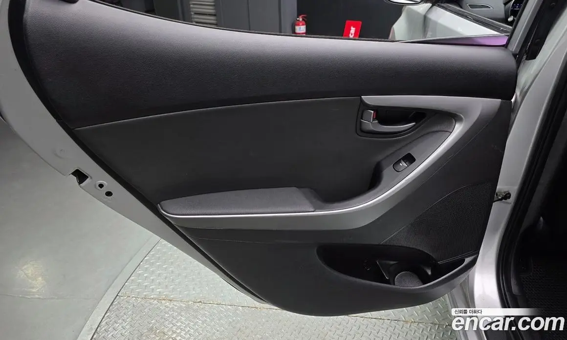 Hyundai Avante 2014 1.6 автомат (гидро), фото 15