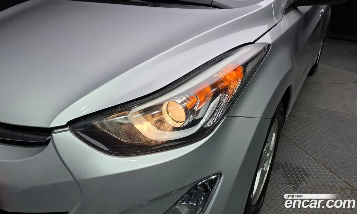 Hyundai Avante 2014 1.6 автомат (гидро), фото 8