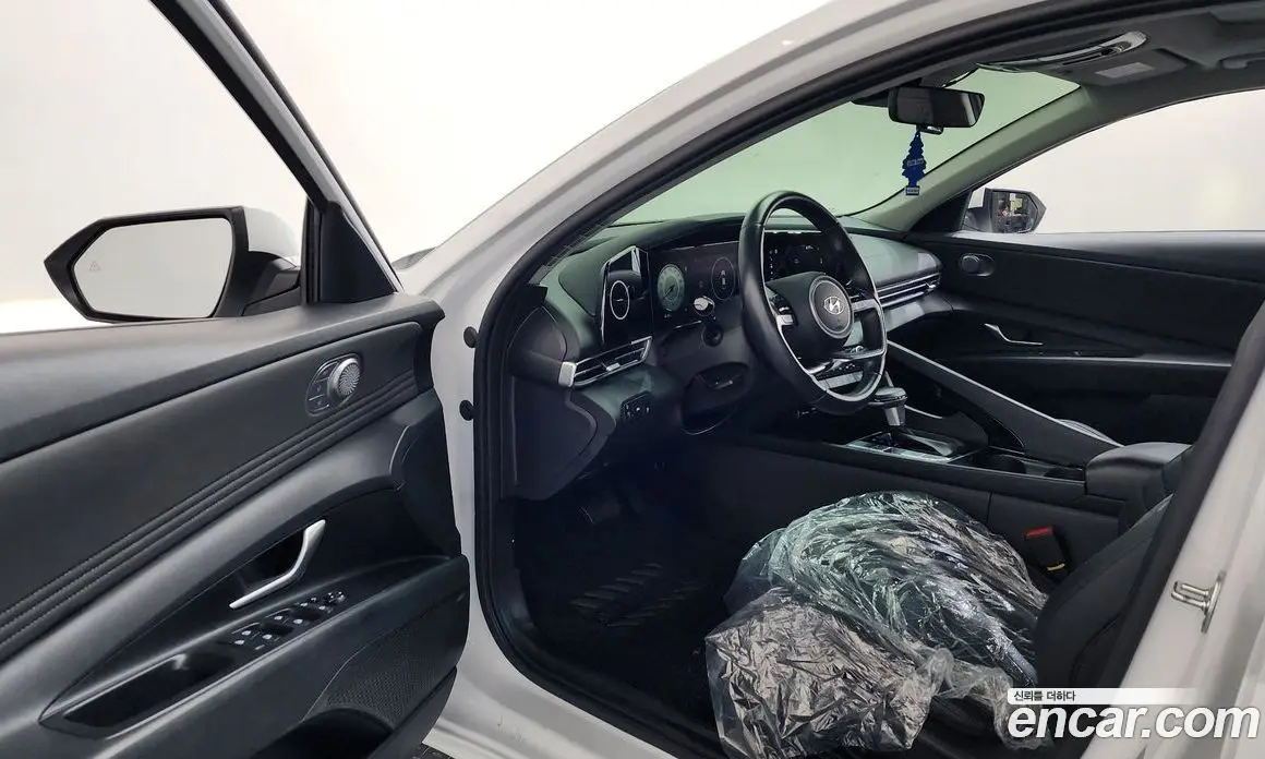 Hyundai Avante 2020 1.6 автомат (гидро), фото 9