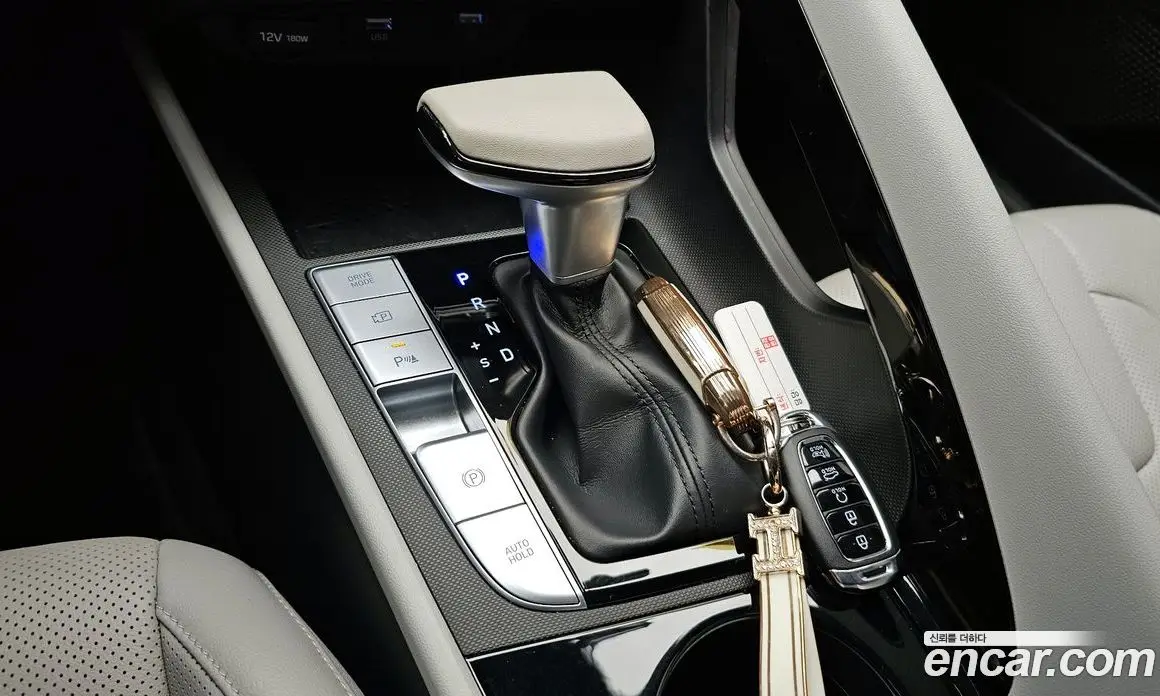 Hyundai Avante 2021 1.6 автомат (гидро), фото 9