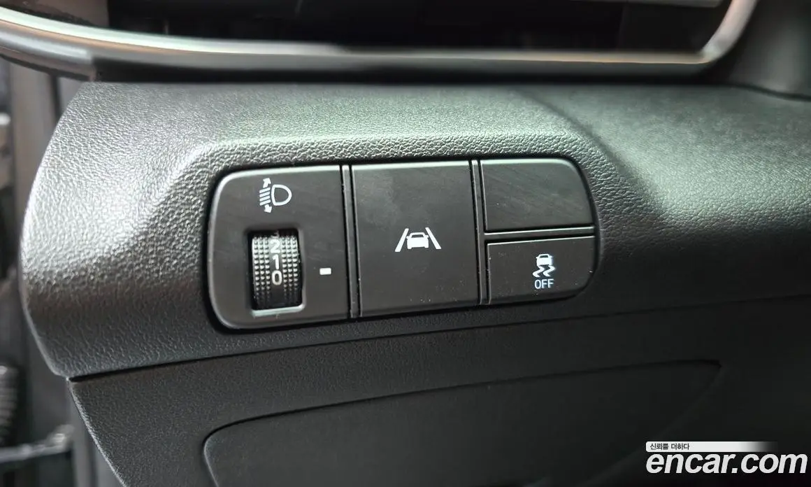 Hyundai Avante 2021 1.6 автомат (гидро), фото 27