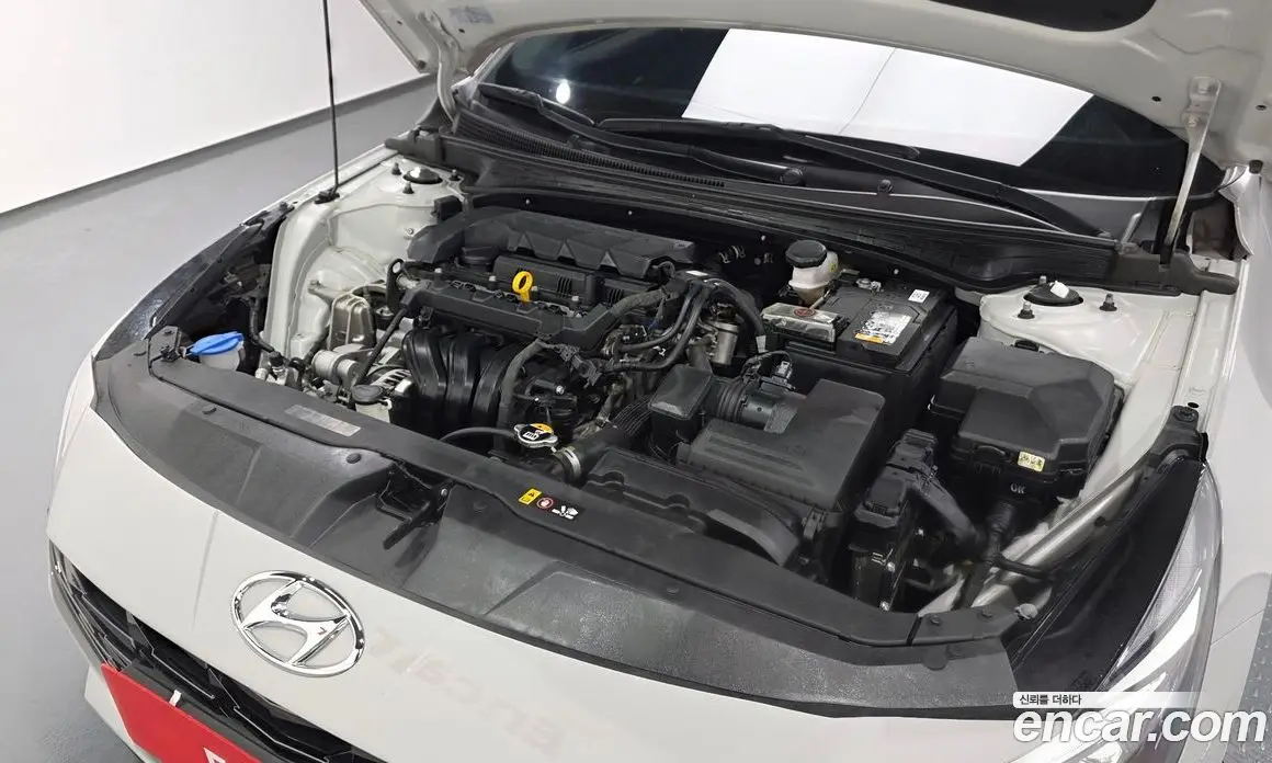 Hyundai Avante 2022 1.6 автомат (гидро), фото 6