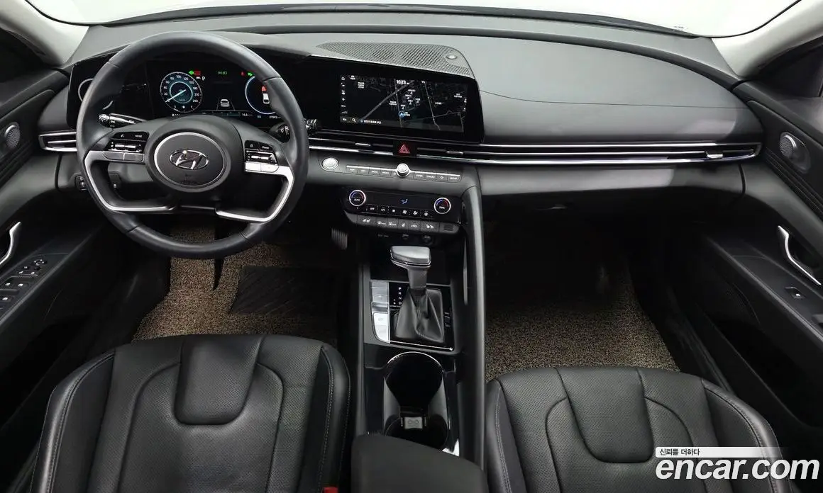 Hyundai Avante 2022 1.6 автомат (гидро), фото 10