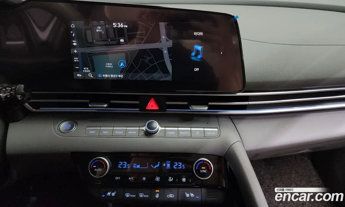 Hyundai Avante 2023 1.6 автомат (гидро), фото 14