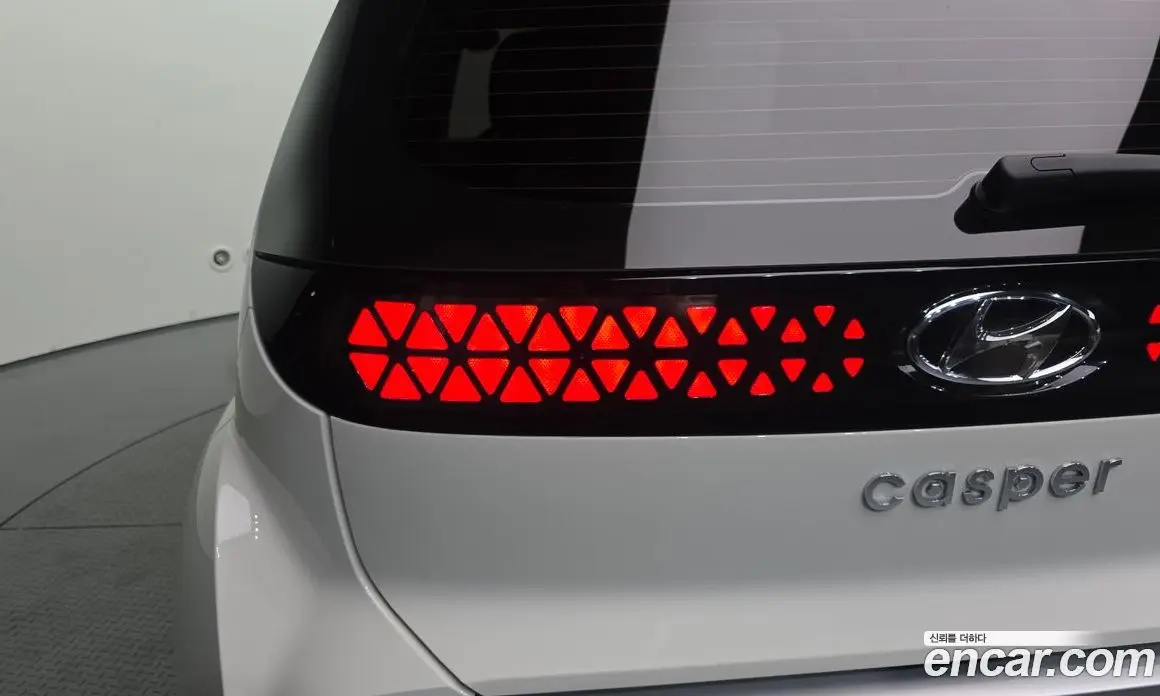 Hyundai Casper 2024 1.0 автомат (гидро), фото 9