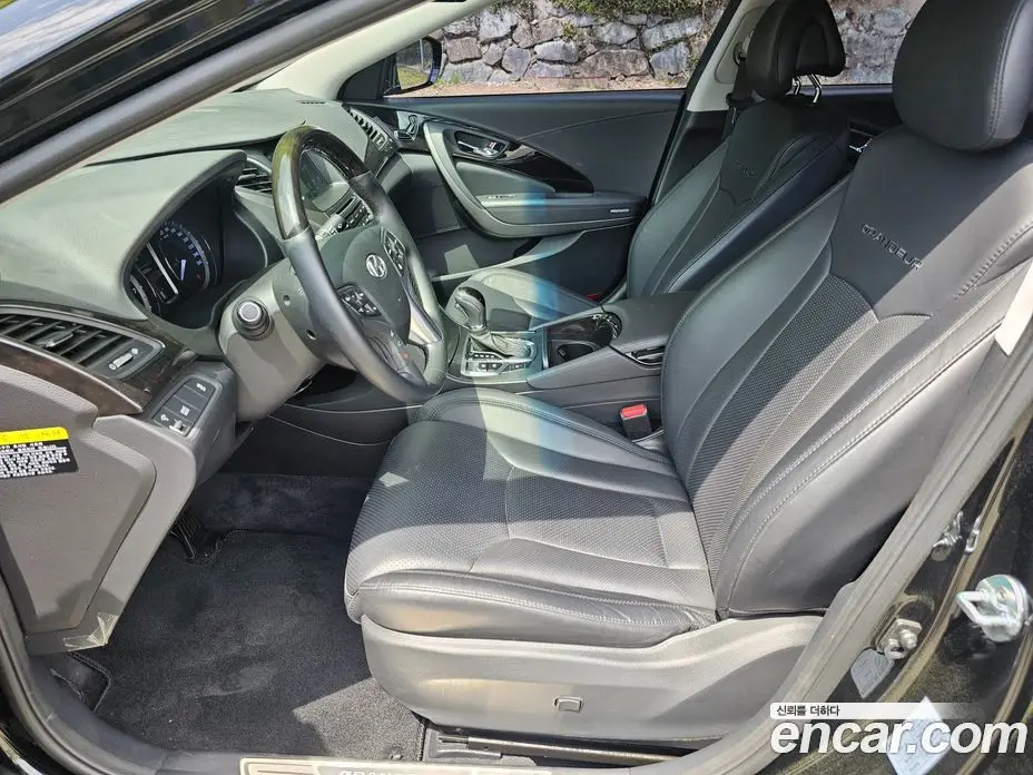 Hyundai Grandeur 2016 2.4 автомат (гидро), фото 12