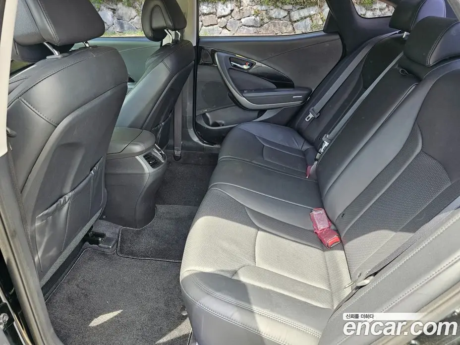 Hyundai Grandeur 2016 2.4 автомат (гидро), фото 14