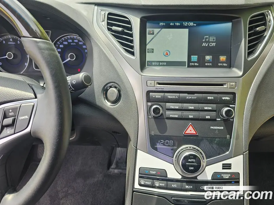 Hyundai Grandeur 2016 2.4 автомат (гидро), фото 16