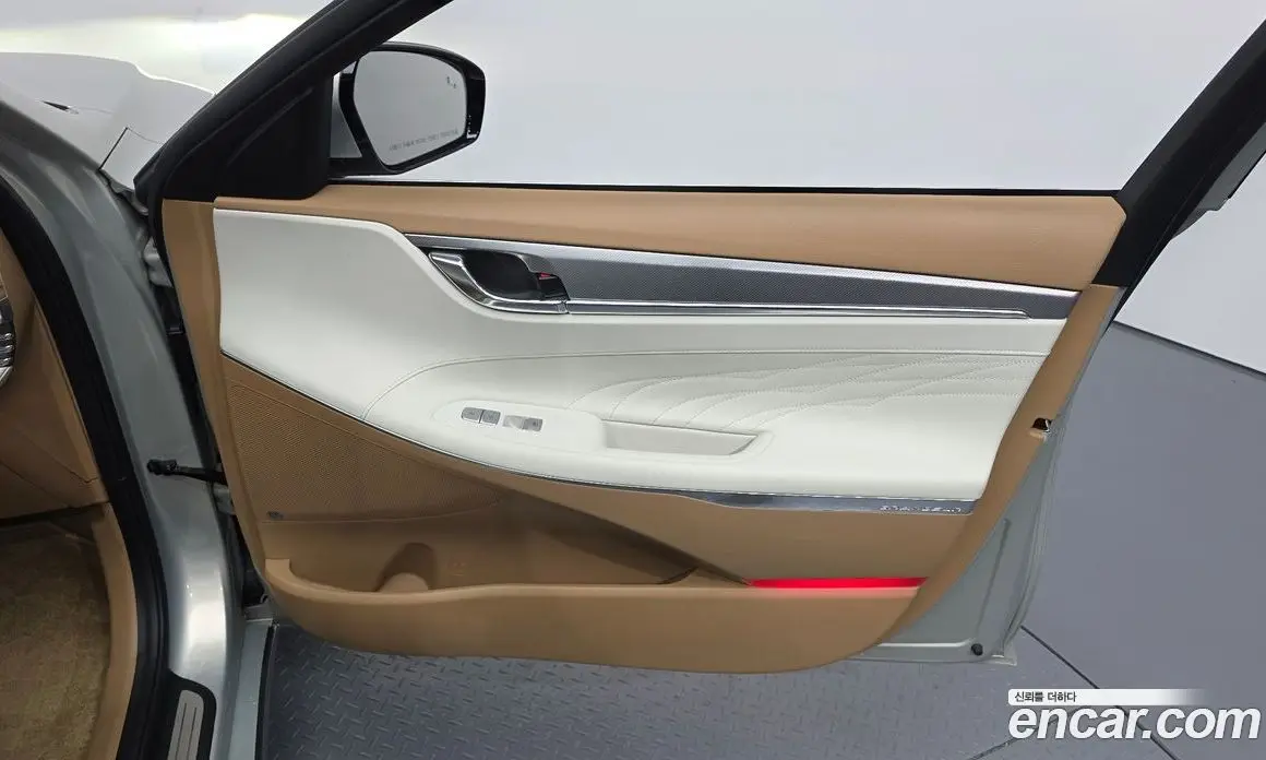 Hyundai Grandeur 2022 3.3 автомат (гидро), фото 14