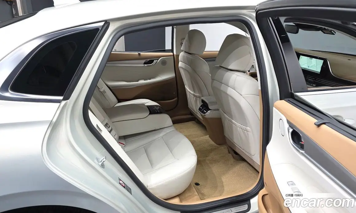 Hyundai Grandeur 2022 3.3 автомат (гидро), фото 18