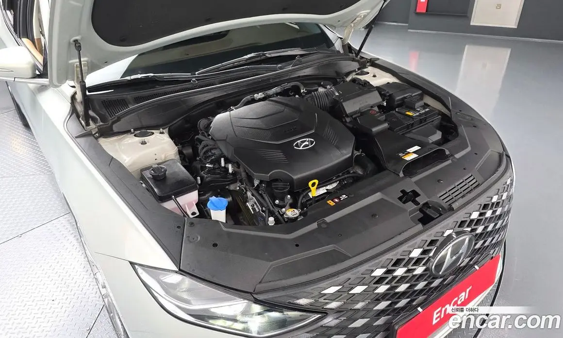 Hyundai Grandeur 2022 3.3 автомат (гидро), фото 6