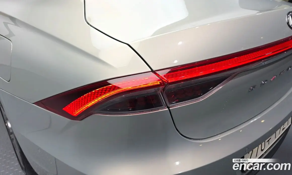 Hyundai Grandeur 2022 3.3 автомат (гидро), фото 9
