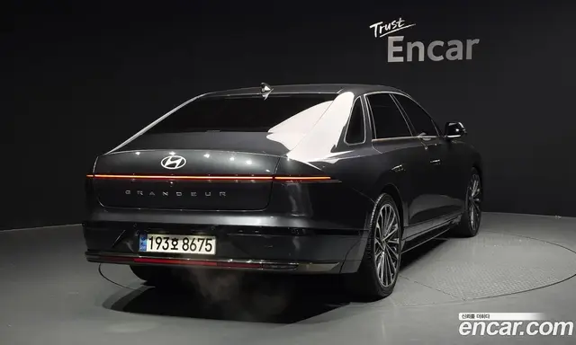 Hyundai Grandeur 2023 3.5 автомат (гидро), миниатюра 2