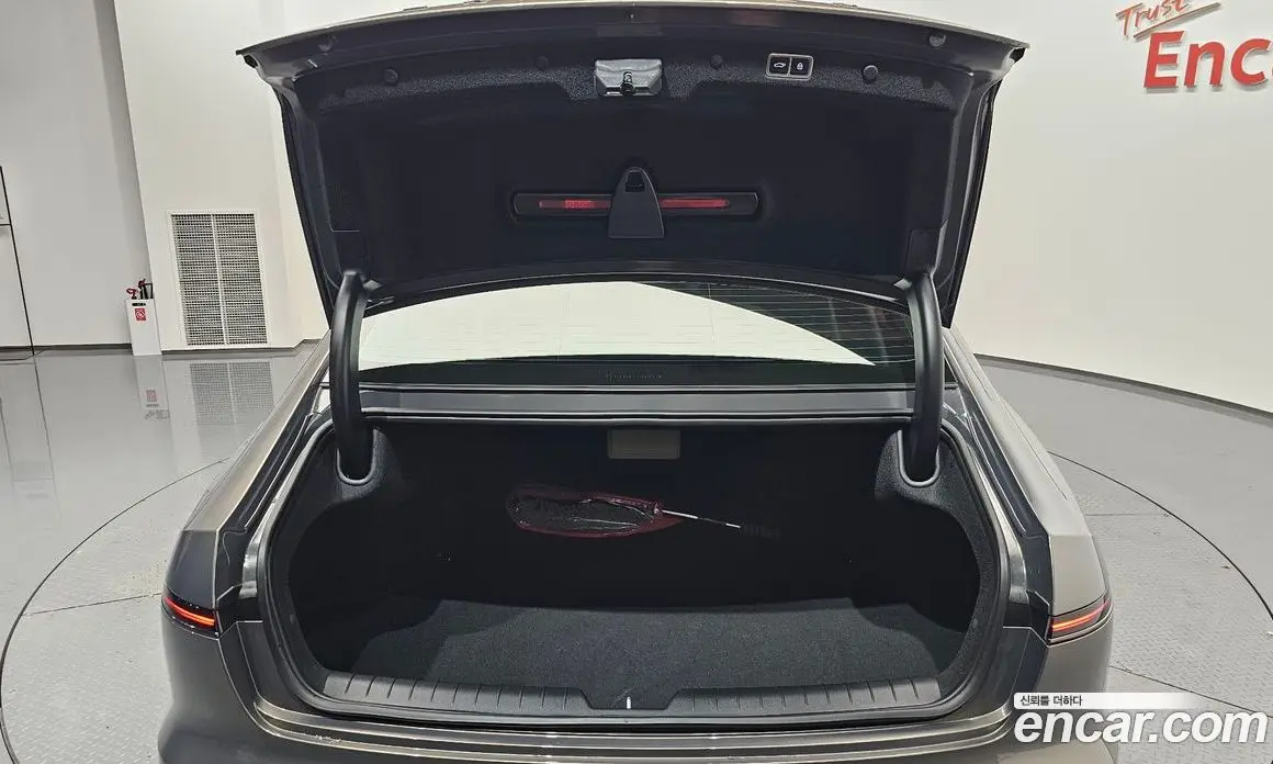 Hyundai Grandeur 2024 1.6 автомат (гидро), фото 34