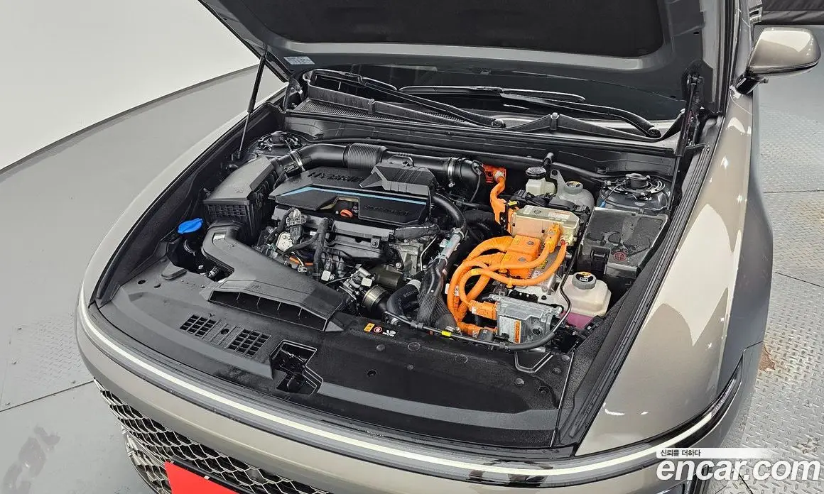 Hyundai Grandeur 2024 1.6 автомат (гидро), фото 5