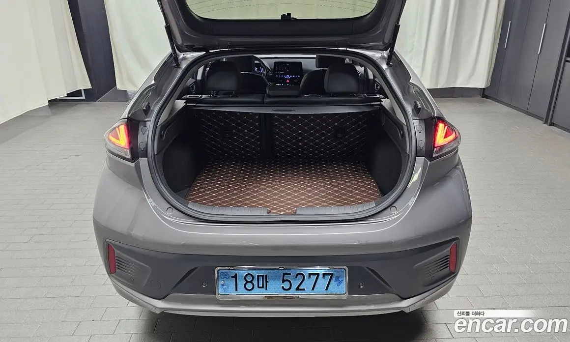 Hyundai Ioniq 2020 0.1 автомат (гидро), фото 22
