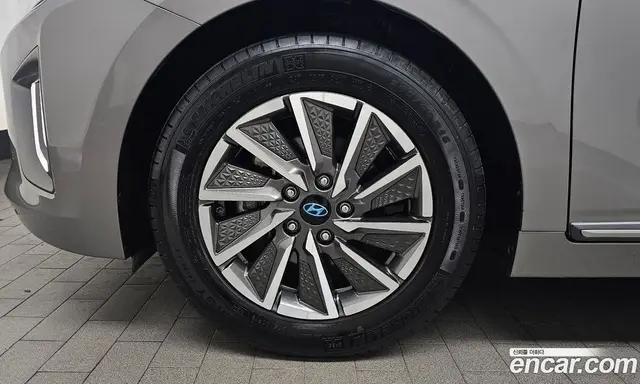 Hyundai Ioniq 2020 0.1 автомат (гидро), миниатюра 5