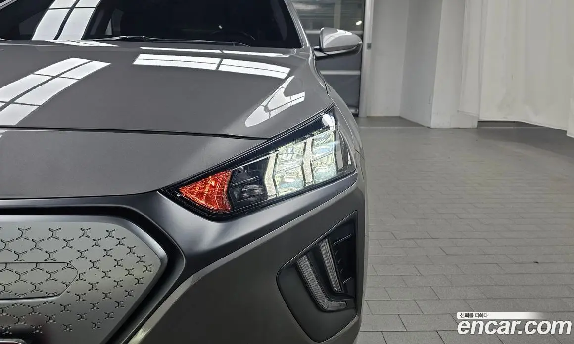Hyundai Ioniq 2020 0.1 автомат (гидро), фото 8