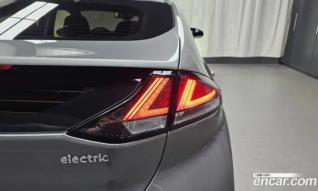 Hyundai Ioniq 2020 0.1 автомат (гидро), миниатюра 9