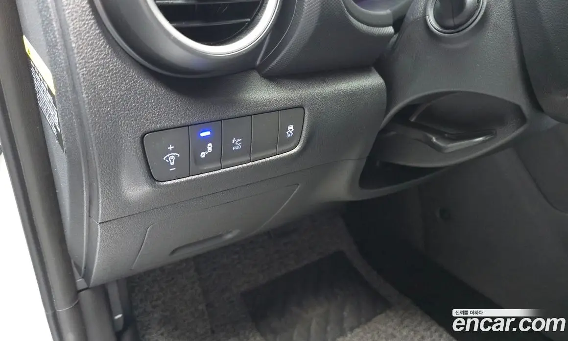 Hyundai Kona 2018 1.6 автомат (гидро), фото 20