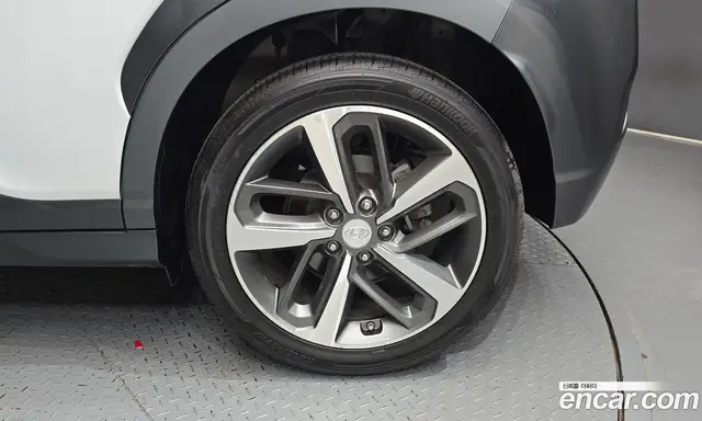 Hyundai Kona 2018 1.6 автомат (гидро), миниатюра 7