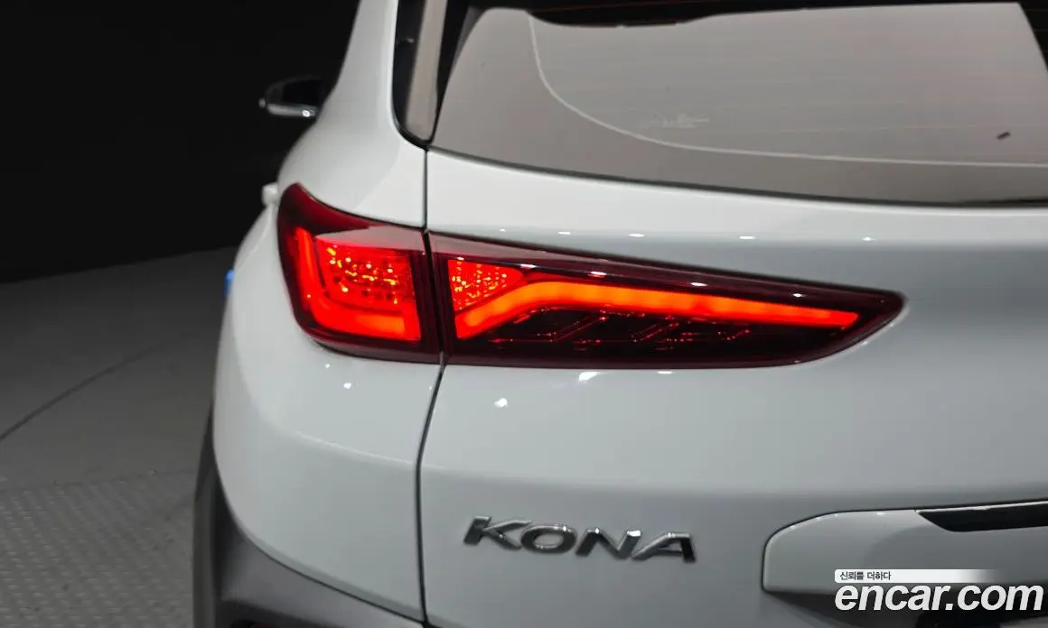 Hyundai Kona 2018 1.6 автомат (гидро), фото 9