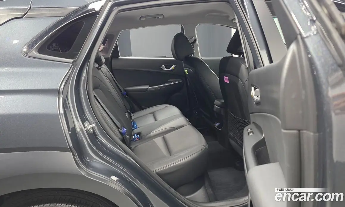 Hyundai Kona 2020 1.6 автомат (гидро), фото 12