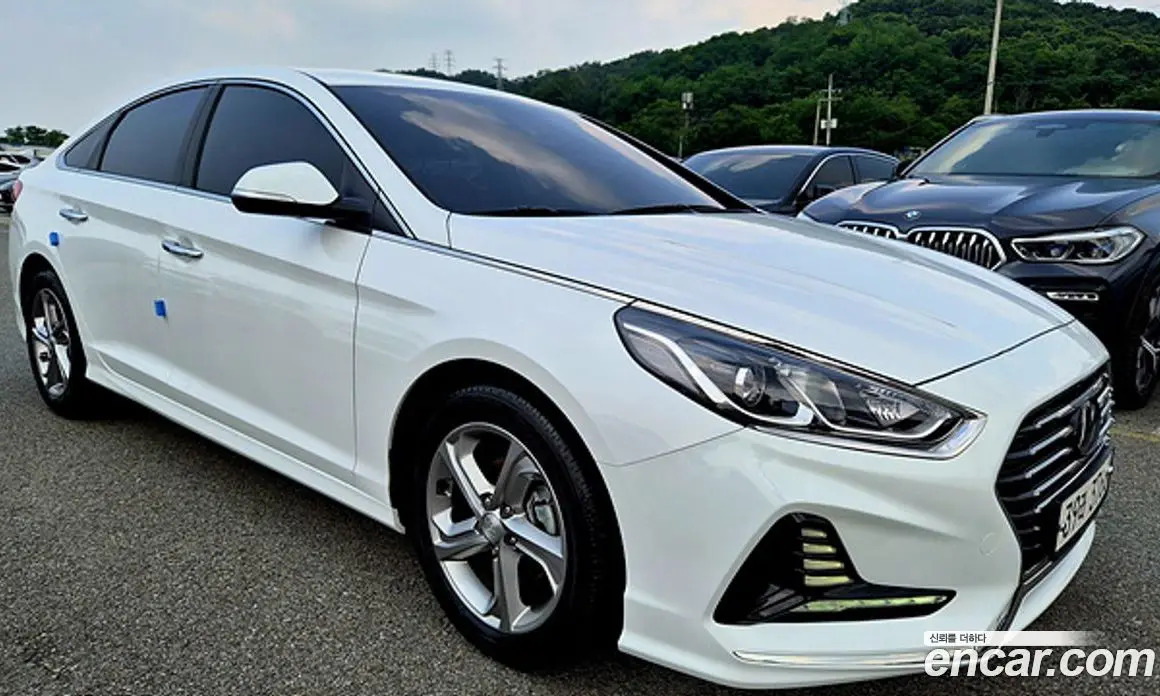 Hyundai Sonata 2017 2.0 автомат (гидро), фото 17