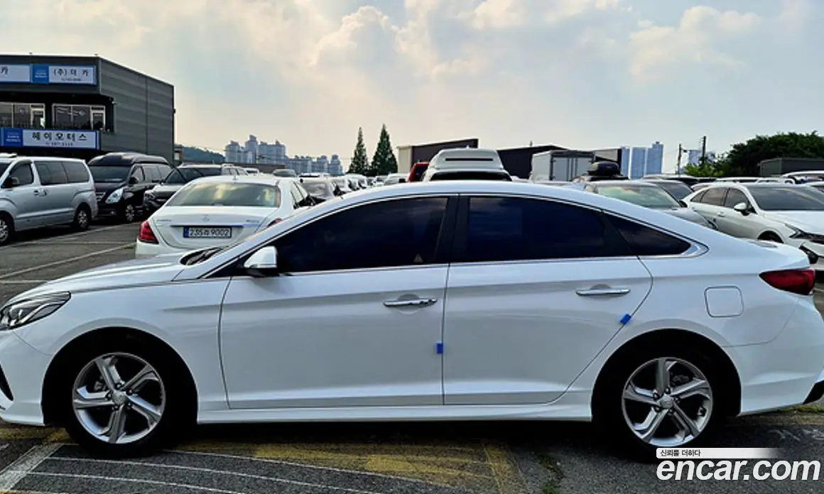 Hyundai Sonata 2017 2.0 автомат (гидро), фото 19