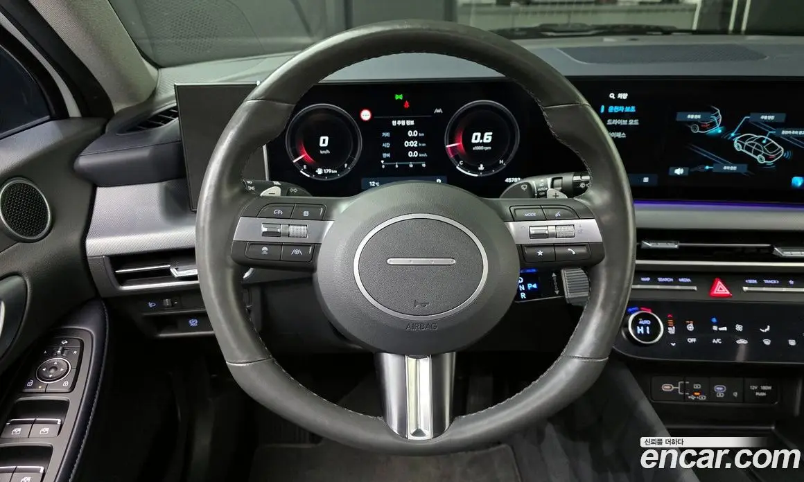Hyundai Sonata 2023 2.0 автомат (гидро), фото 17