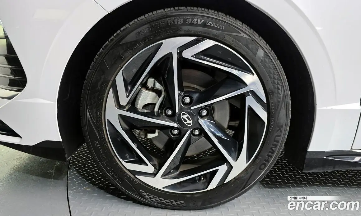 Hyundai Sonata 2023 2.0 автомат (гидро), фото 5