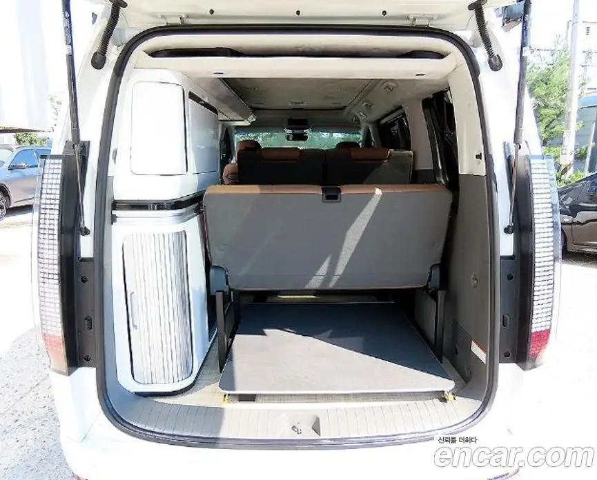 Hyundai Staria 2024 2.2 автомат (гидро), фото 20
