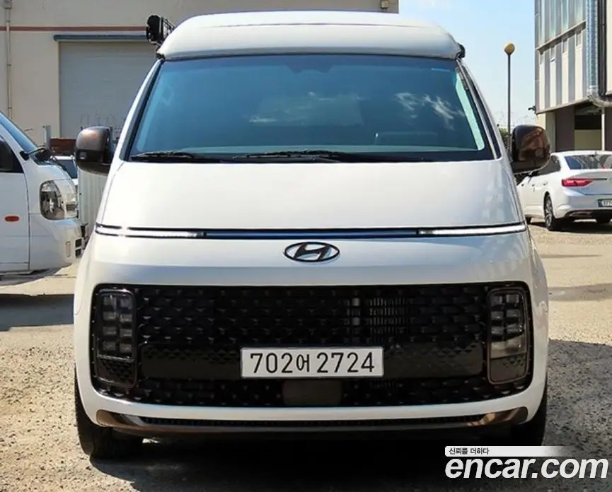 Hyundai Staria 2024 2.2 автомат (гидро), фото 4