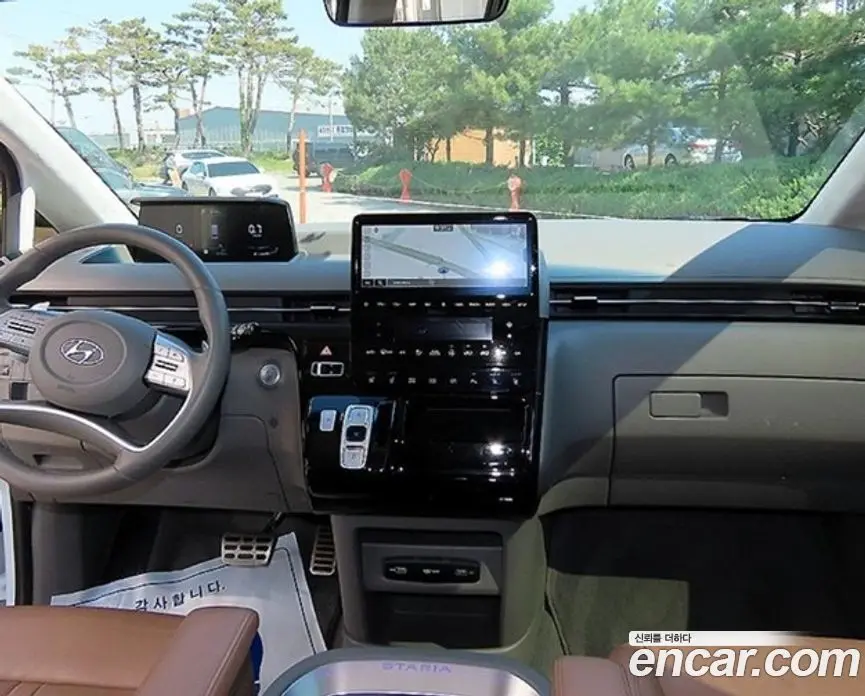 Hyundai Staria 2024 2.2 автомат (гидро), фото 8