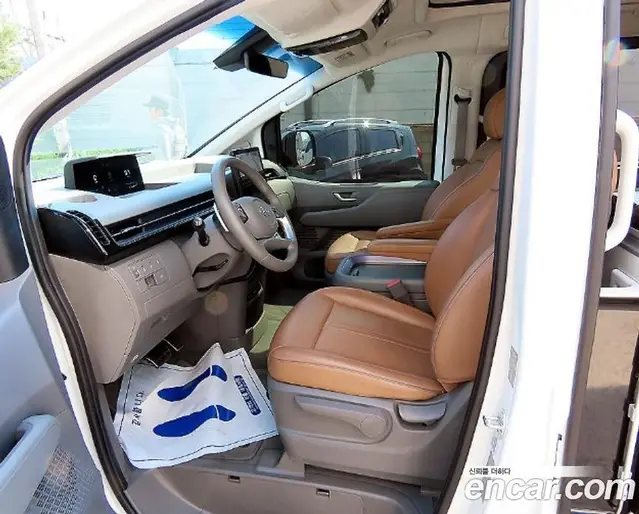Hyundai Staria 2024 2.2 автомат (гидро), миниатюра 10