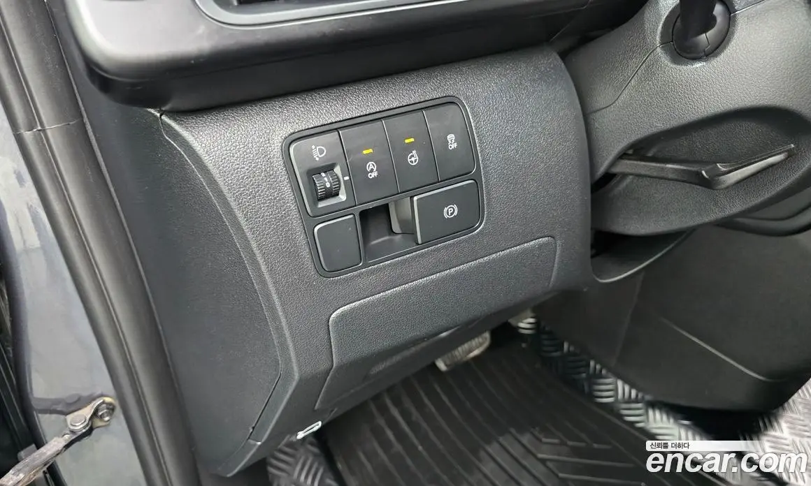 Hyundai Staria 2024 2.2 автомат (гидро), фото 25