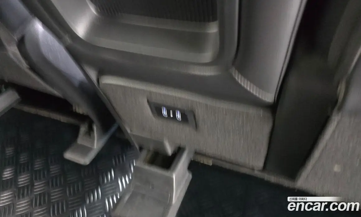 Hyundai Staria 2024 2.2 автомат (гидро), фото 29