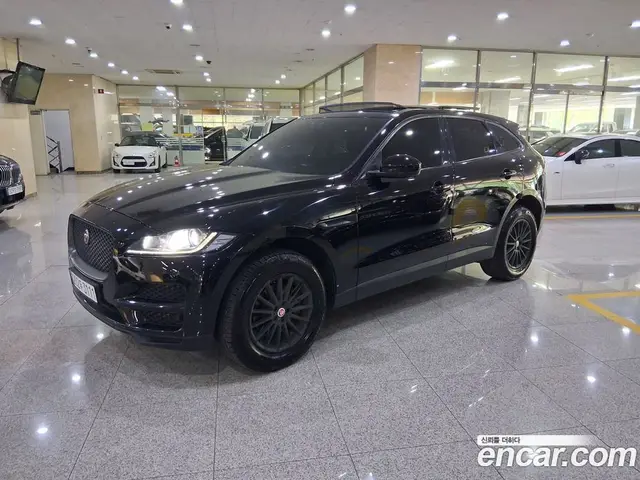 Jaguar F-Pace 2018 2.0 автомат (гидро), миниатюра 1 Jaguar F-Pace 2018 2.0 автомат (гидро), миниатюра 1