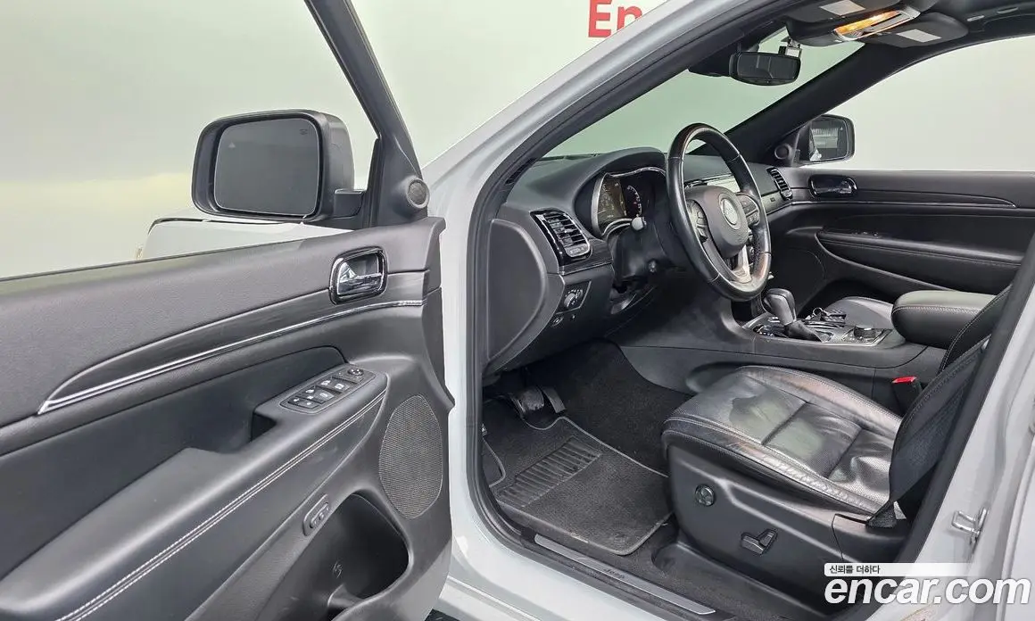Jeep Cherokee 2021 3.6 автомат (гидро), фото 13