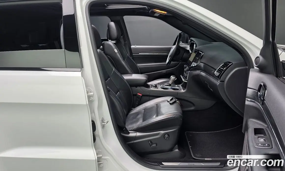 Jeep Cherokee 2021 3.6 автомат (гидро), фото 16