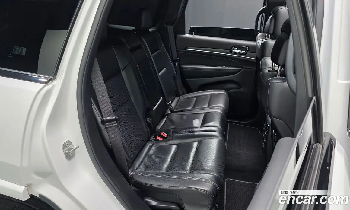 Jeep Cherokee 2021 3.6 автомат (гидро), фото 17
