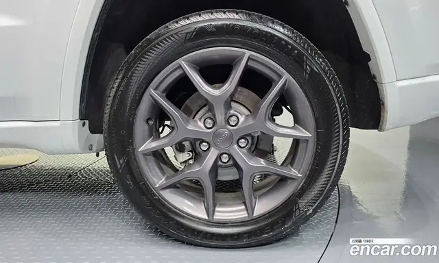 Jeep Cherokee 2021 3.6 автомат (гидро), миниатюра 7