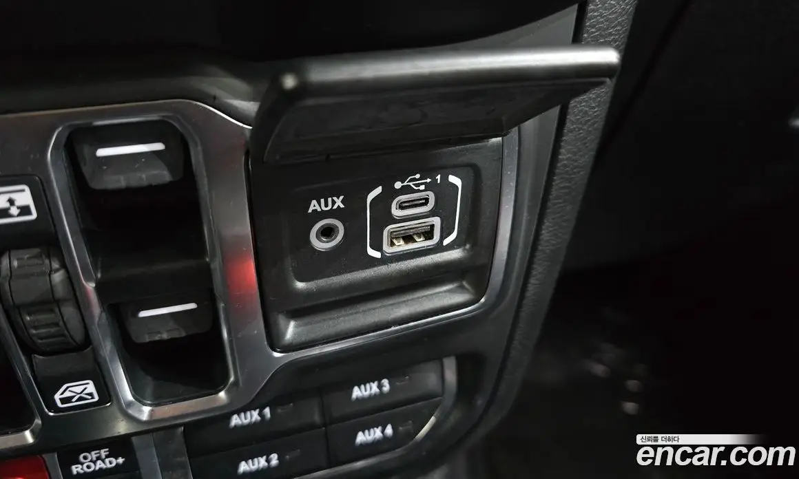 Jeep Gladiator 2021 3.6 автомат (гидро), фото 17
