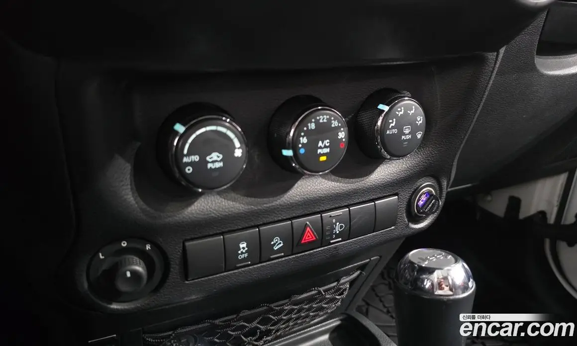 Jeep Wrangler 2013 2.8 автомат (гидро), фото 16