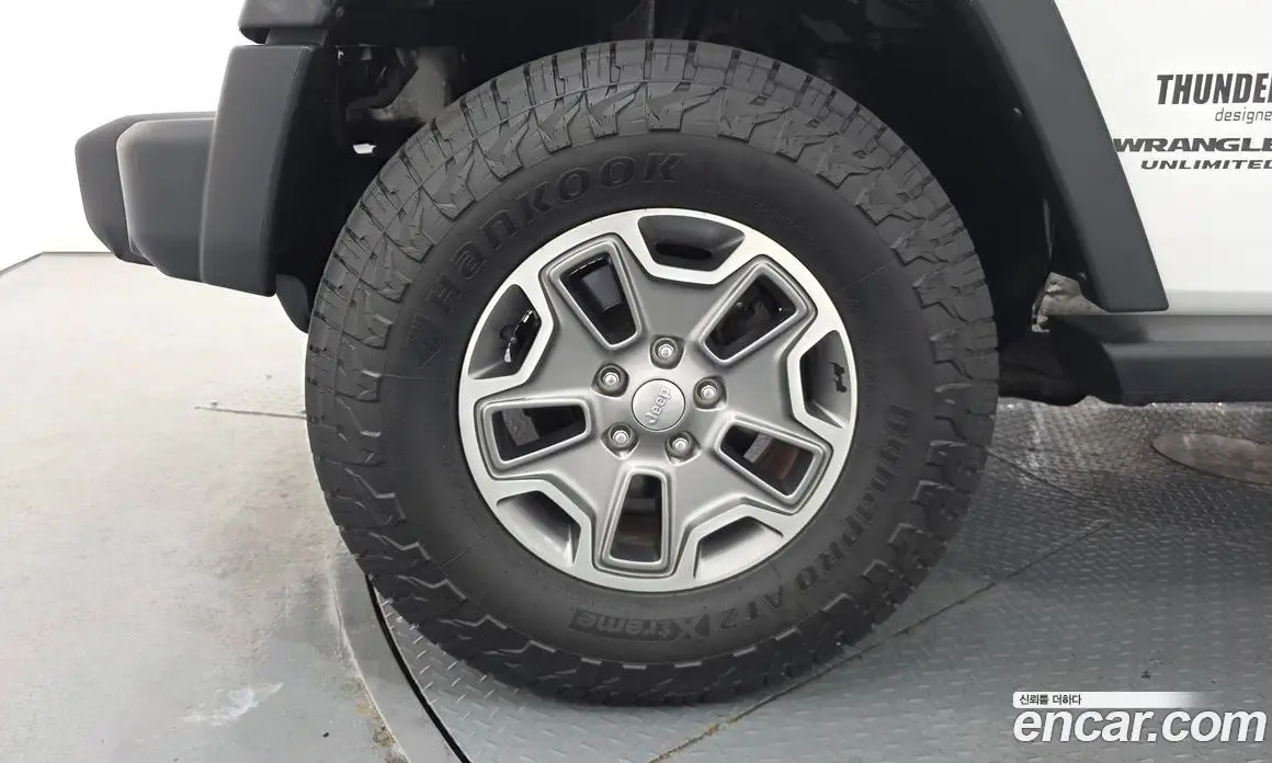 Jeep Wrangler 2013 2.8 автомат (гидро), фото 5