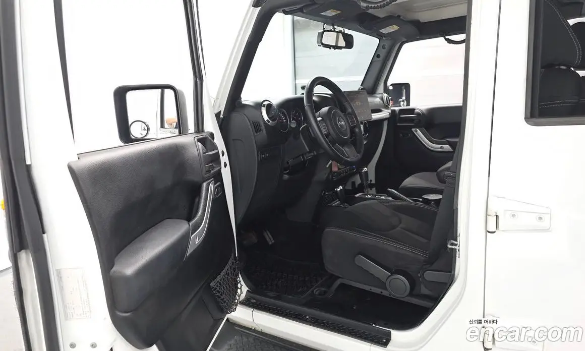 Jeep Wrangler 2013 2.8 автомат (гидро), фото 10