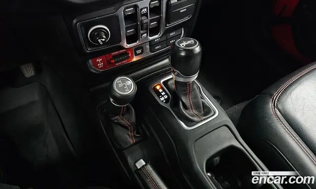 Jeep Wrangler 2019 2.0 автомат (гидро), миниатюра 12