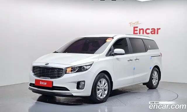 Kia Carnival, 2015, 41 242 км